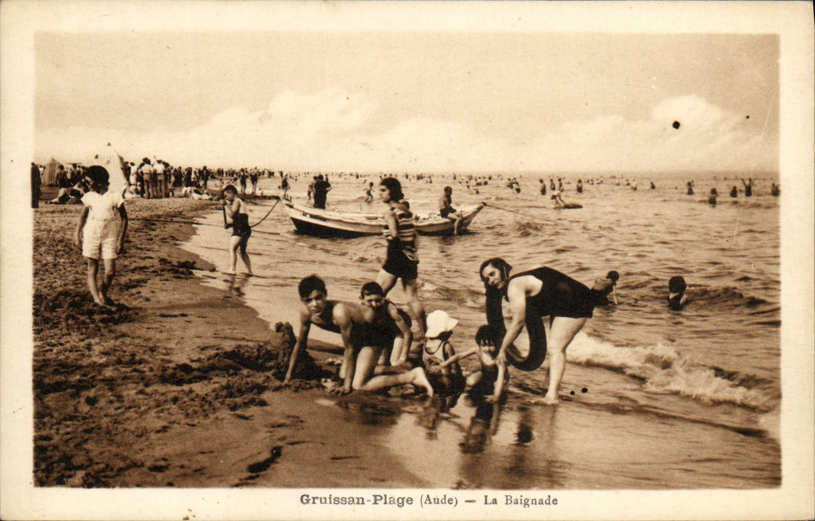 CPA Gruissan plage la baignade