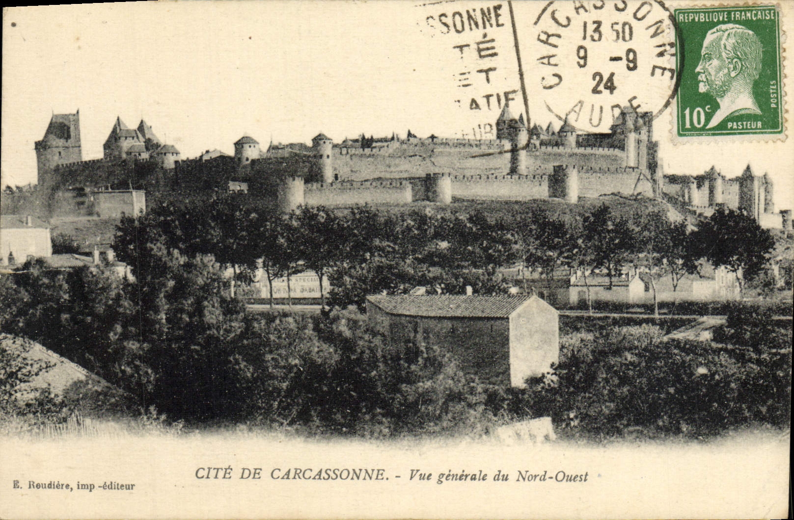 Cité de Carcassonne — Vue générale du Nord-Ouest — E. Roudière, imp.-éditeur