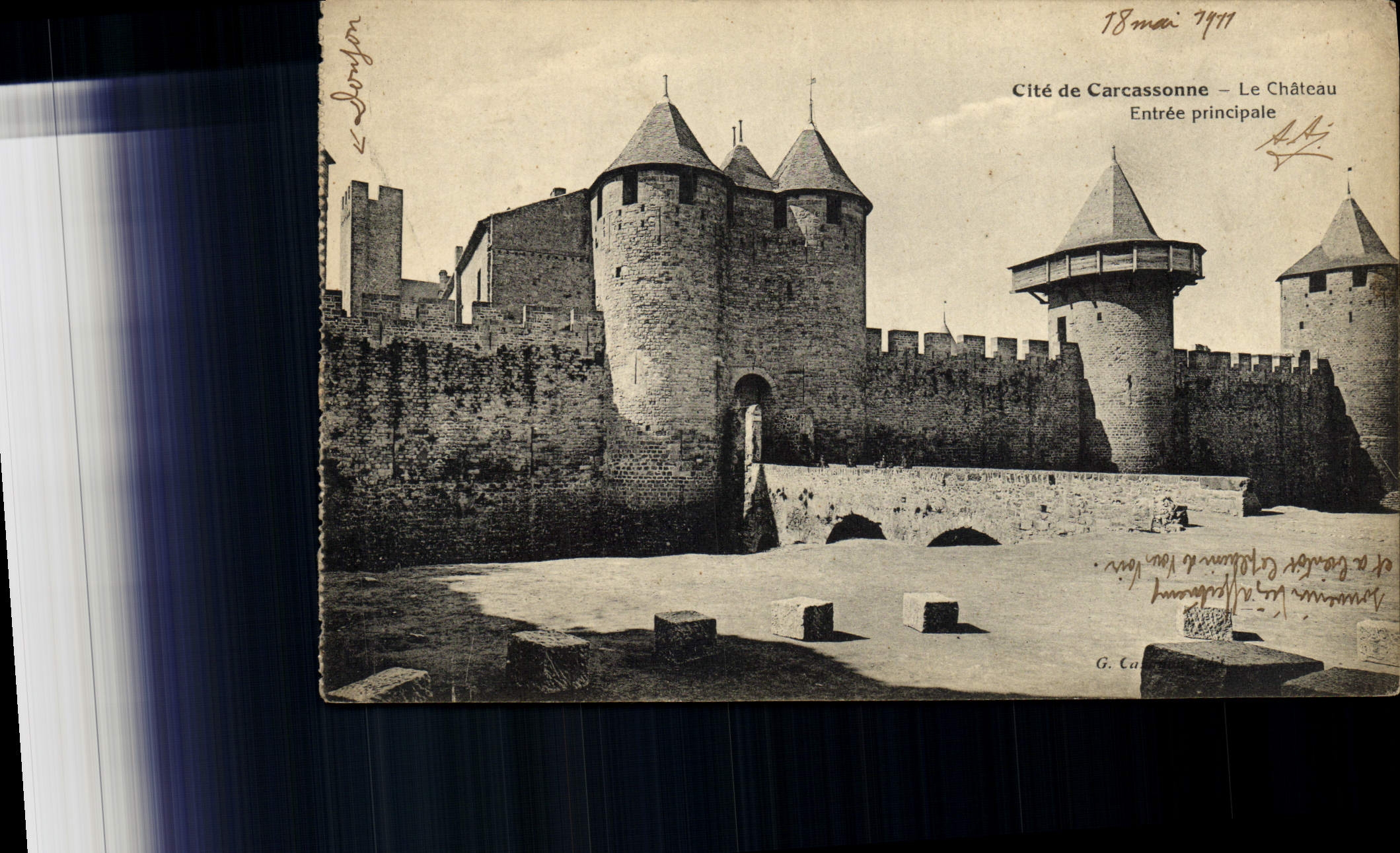 CPA Cite de Carcassonne Le chateau entree prinicipale