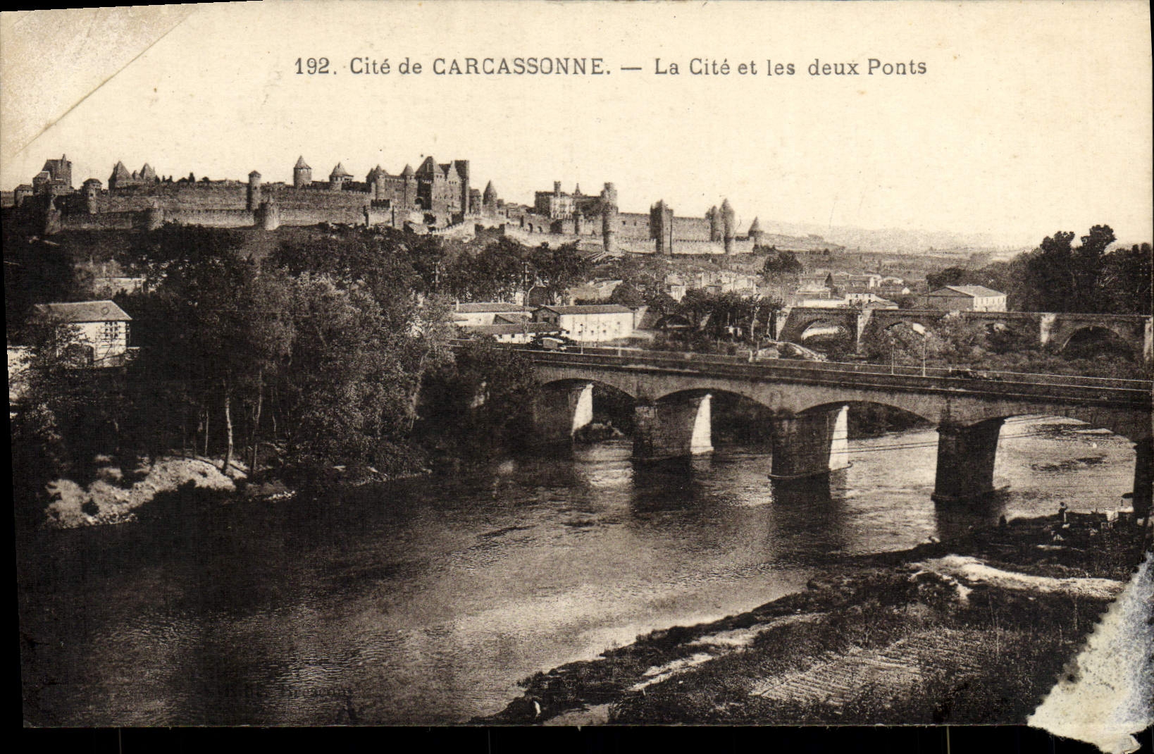 Carcassonne — La Cité et les deux Ponts — Éditeur : Cité de Carcassonne, n° 192