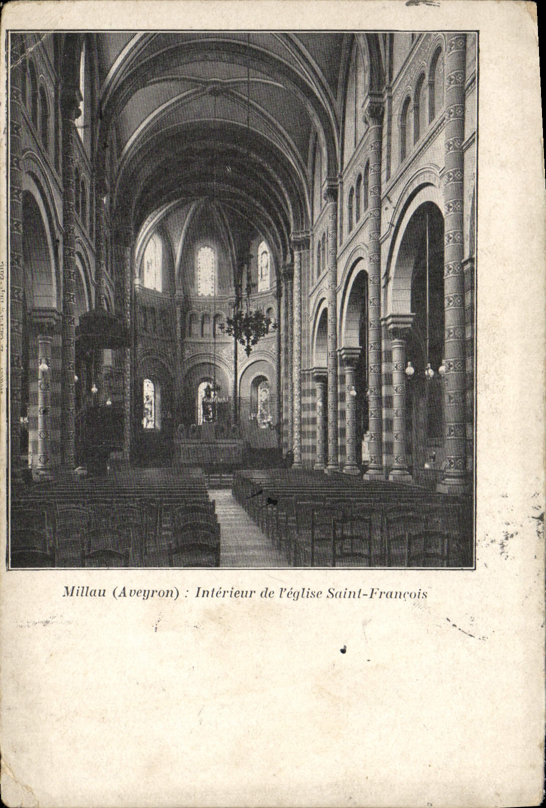 CPA Millau Interieur de l'eglise saint francois