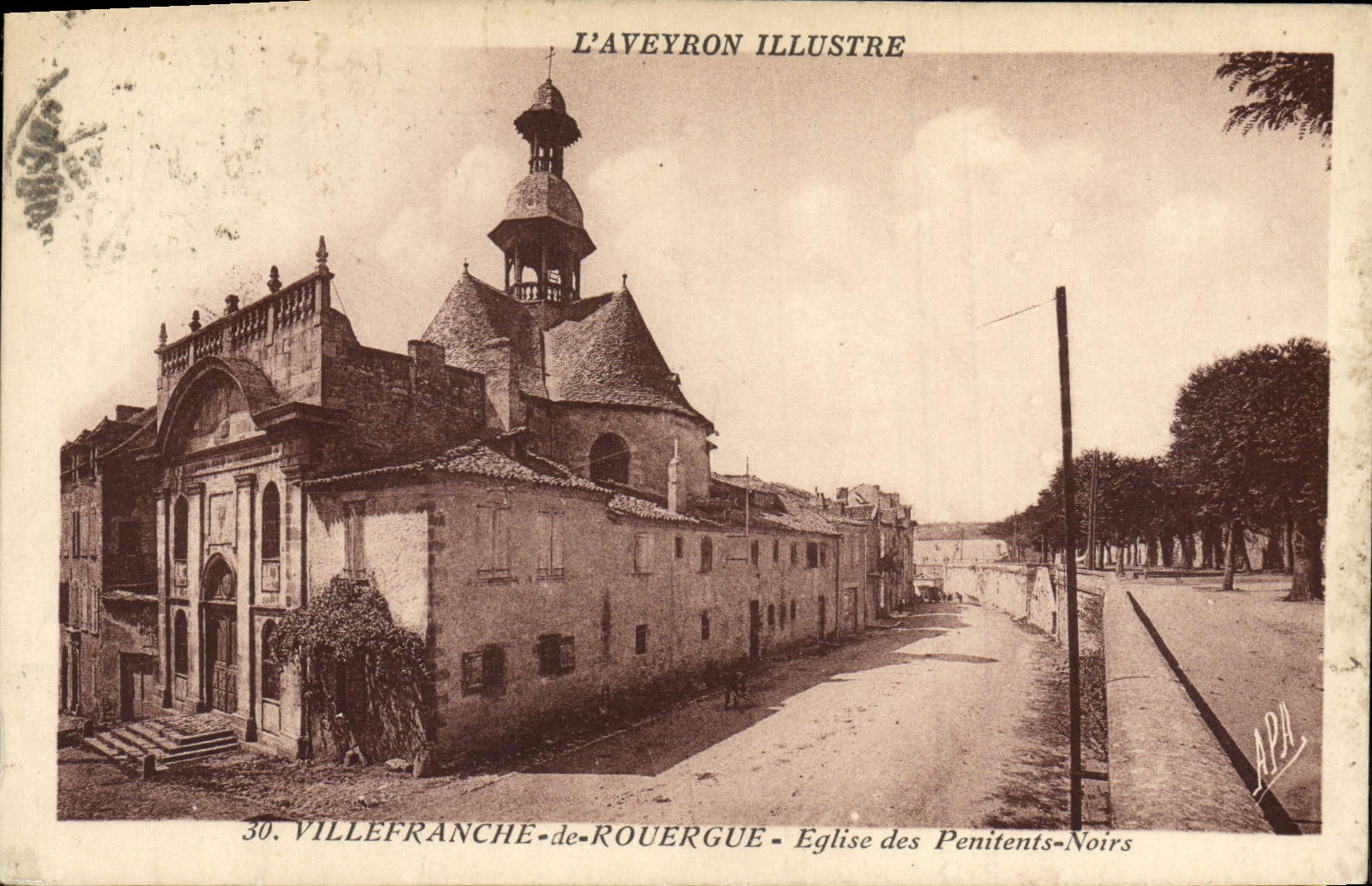CPA L'Aveyron Illustre Villeranche De Rolergue Eglise Des Penitents noirs