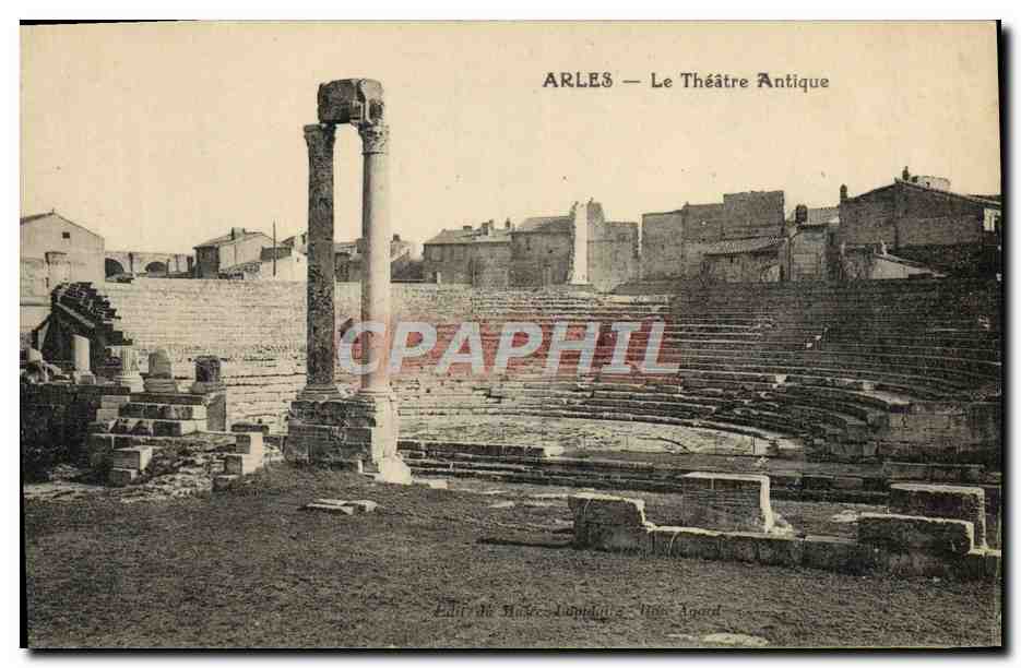 CPA Arles Le Theatre Antique
