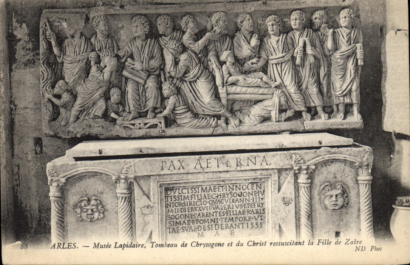 Arles — Musée Lapidaires, Tombeau de Chrysogone et du Christ ressuscitant la Fille de Zaïre — ND Phot, n°88
