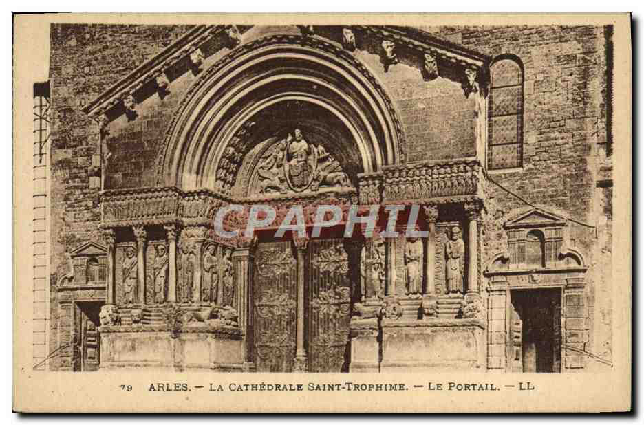 Arles — La Cathédrale Saint-Trophime — Le Portail — LL