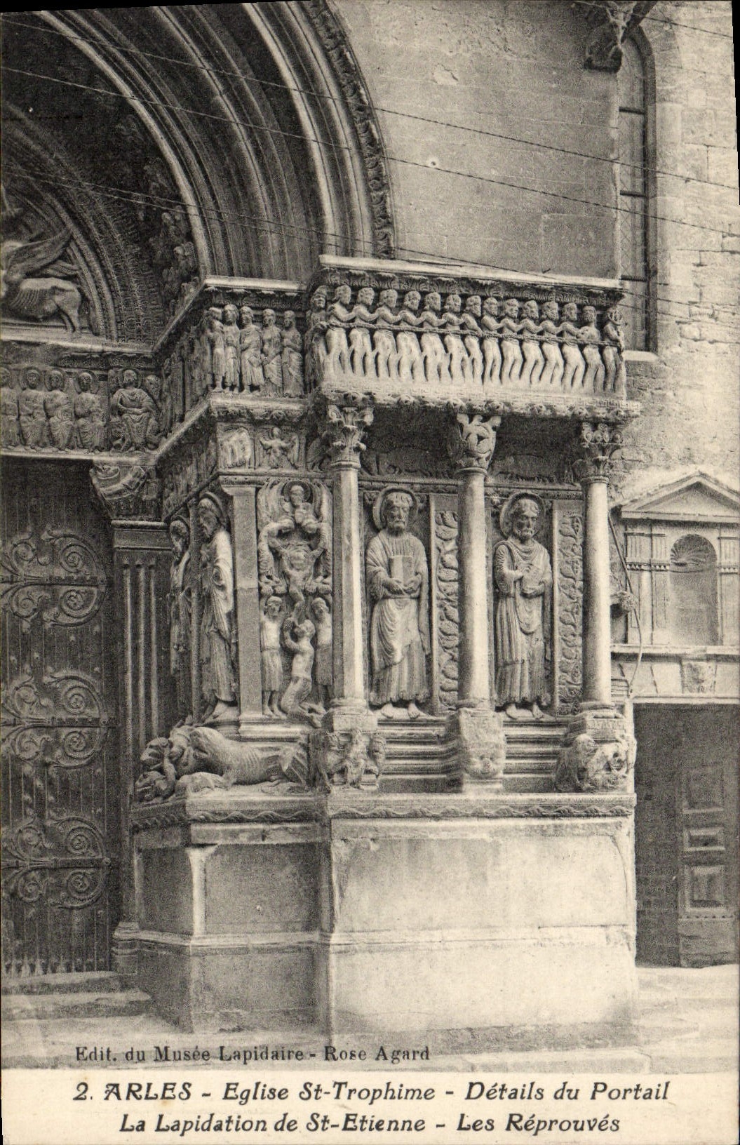 Arles - Église Saint-Trophime - Détails du portail - La lapidation de saint Étienne - Les réprouvés
