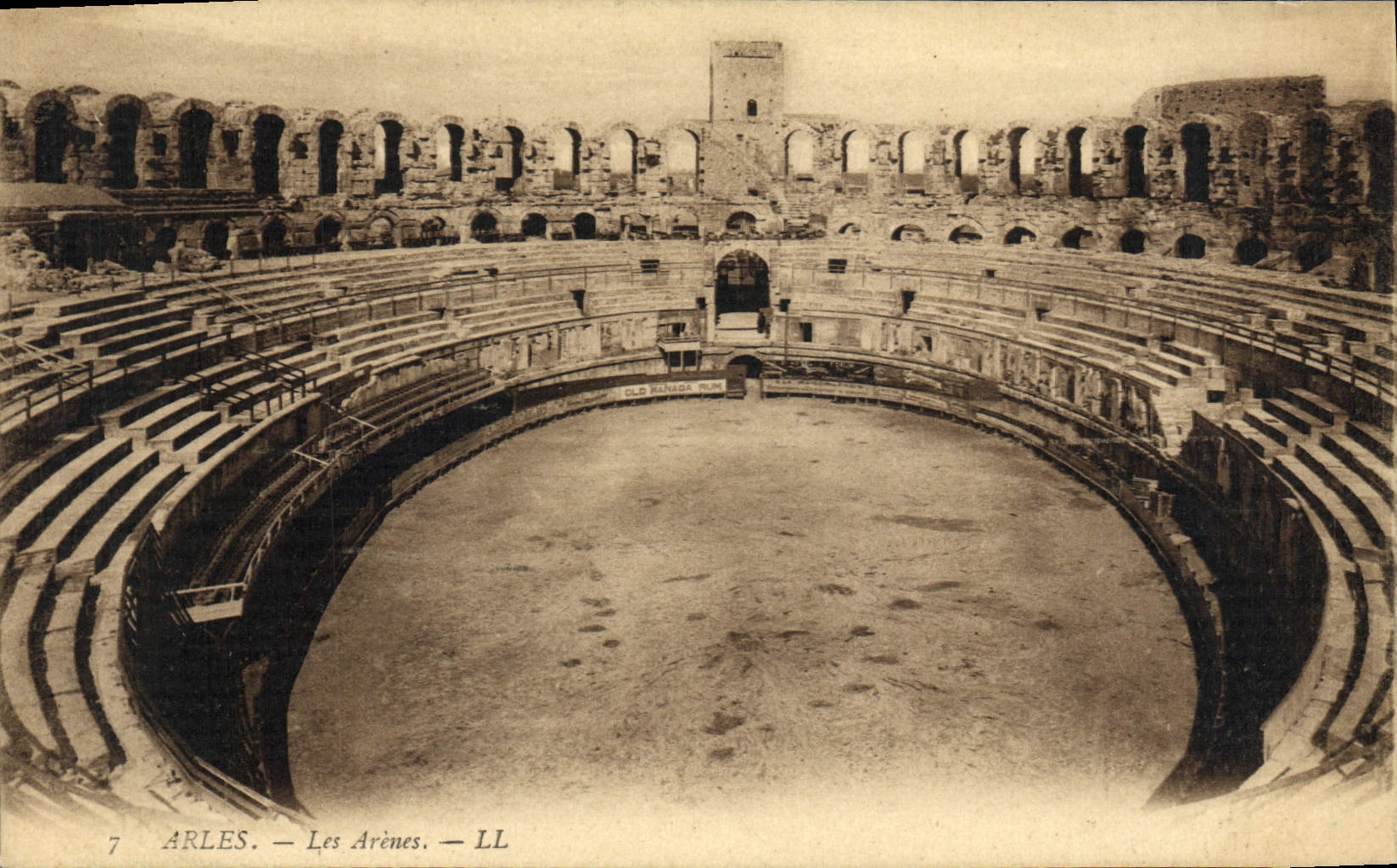 CPA Arles Les Arenes