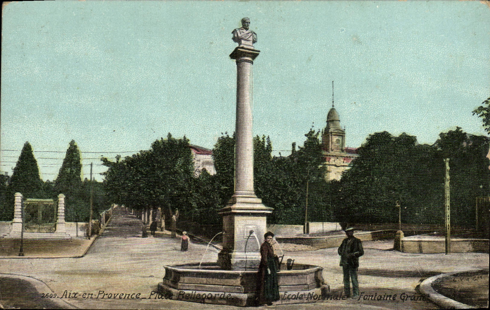 Aix-en-Provence - Place Bellecourde - Fontaine Grande et École Normale
