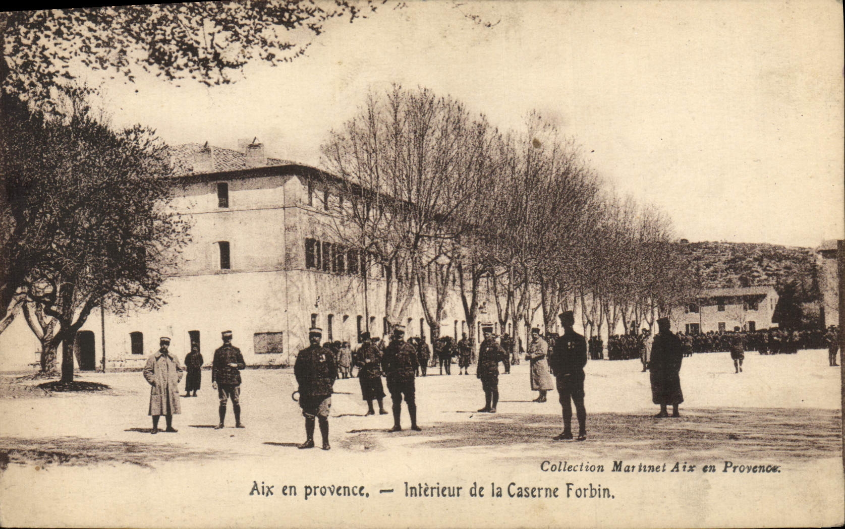 Aix en Provence — Intérieur de la Caserne Forbin — Collection Martinet Aix en Provence