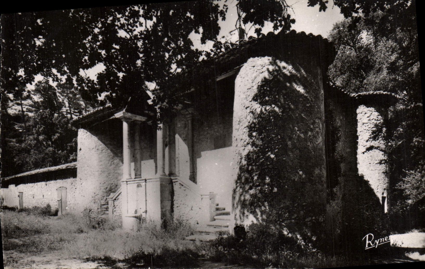 Le Pavillon de Chasse du Roy René à Valabre — Environ d'Aix-en-Provence — Ryner