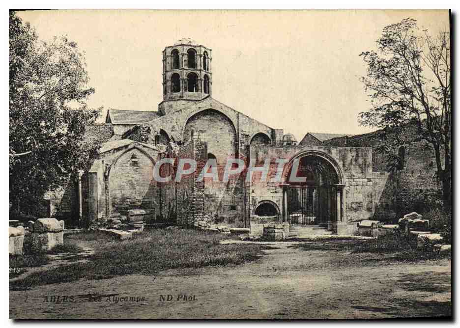 CPA Arles Les Alyscamps
