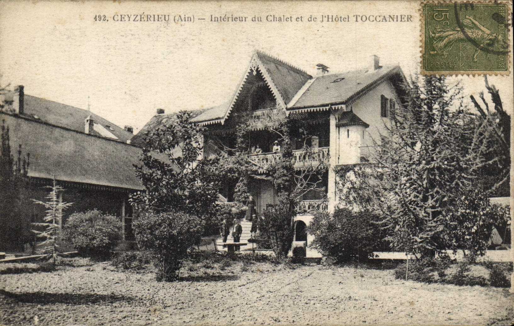 CPA Ceyzerieu Interieur du Chalet et de l'hotel Toccanier