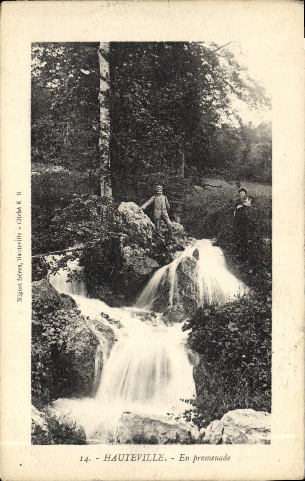 Hauteville - En promenade — Miguel frères, Cliché & B, n°14