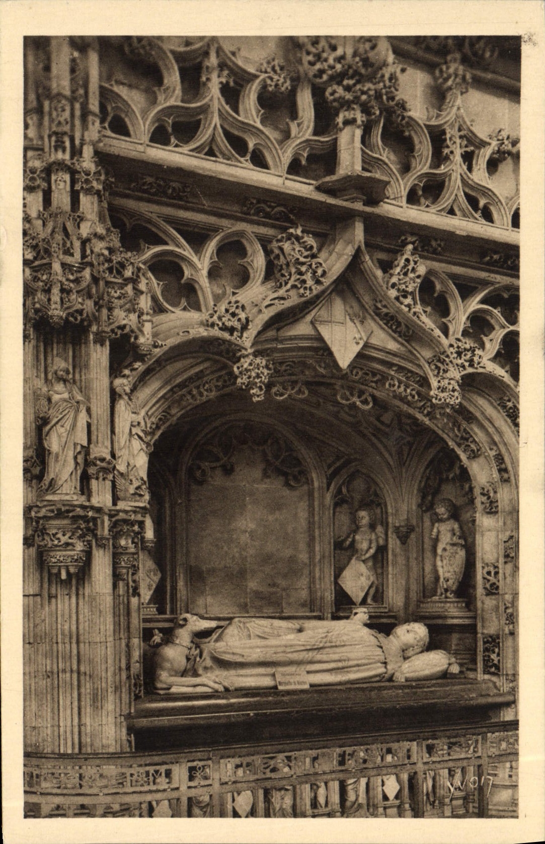 Bourg (Ain) — Église de Brou — Mausolée de Marguerite de Bourbon — Éditeur : La Douce France