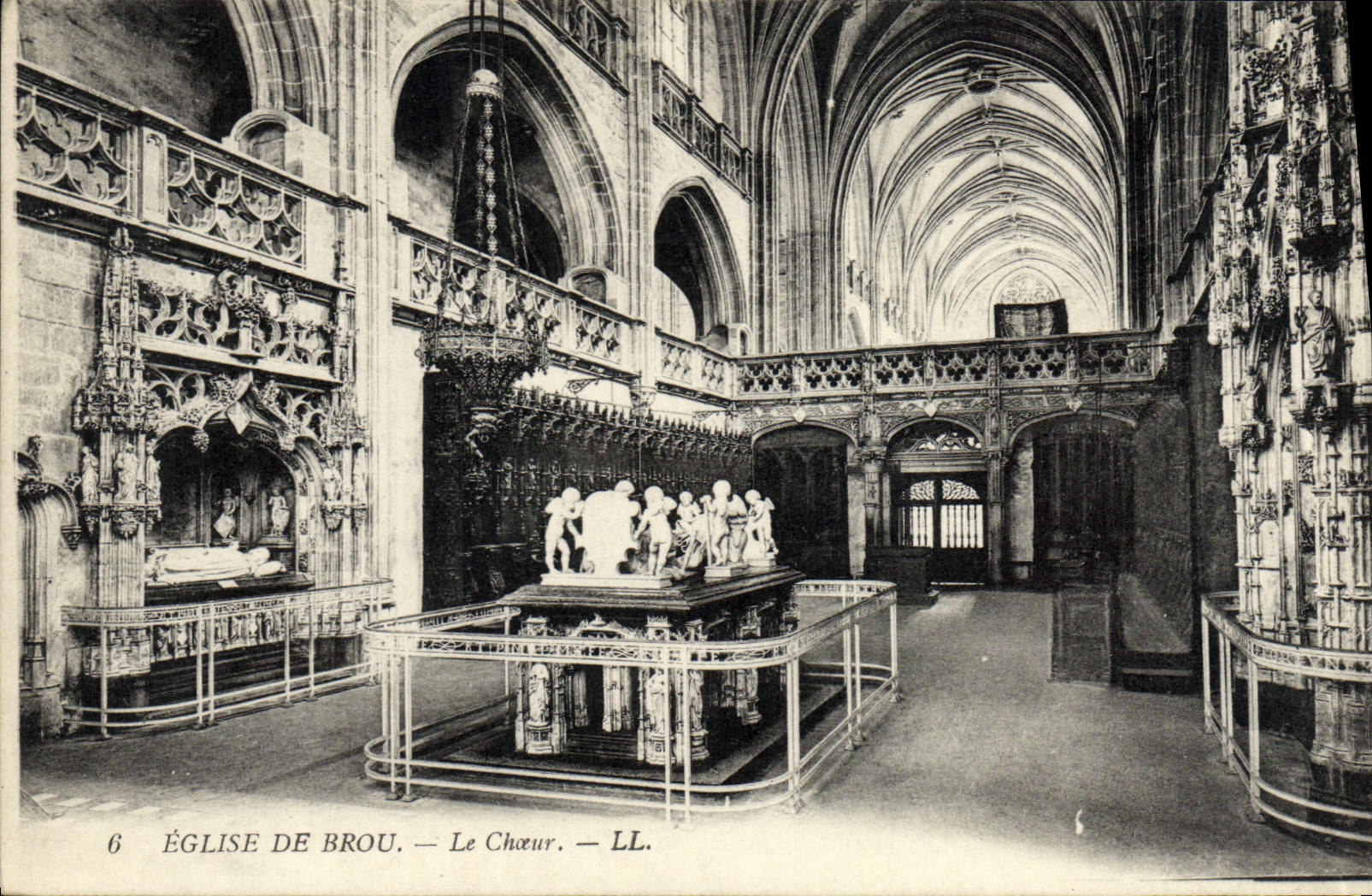 CPA Bourg Eglise de Brou Le Choeur
