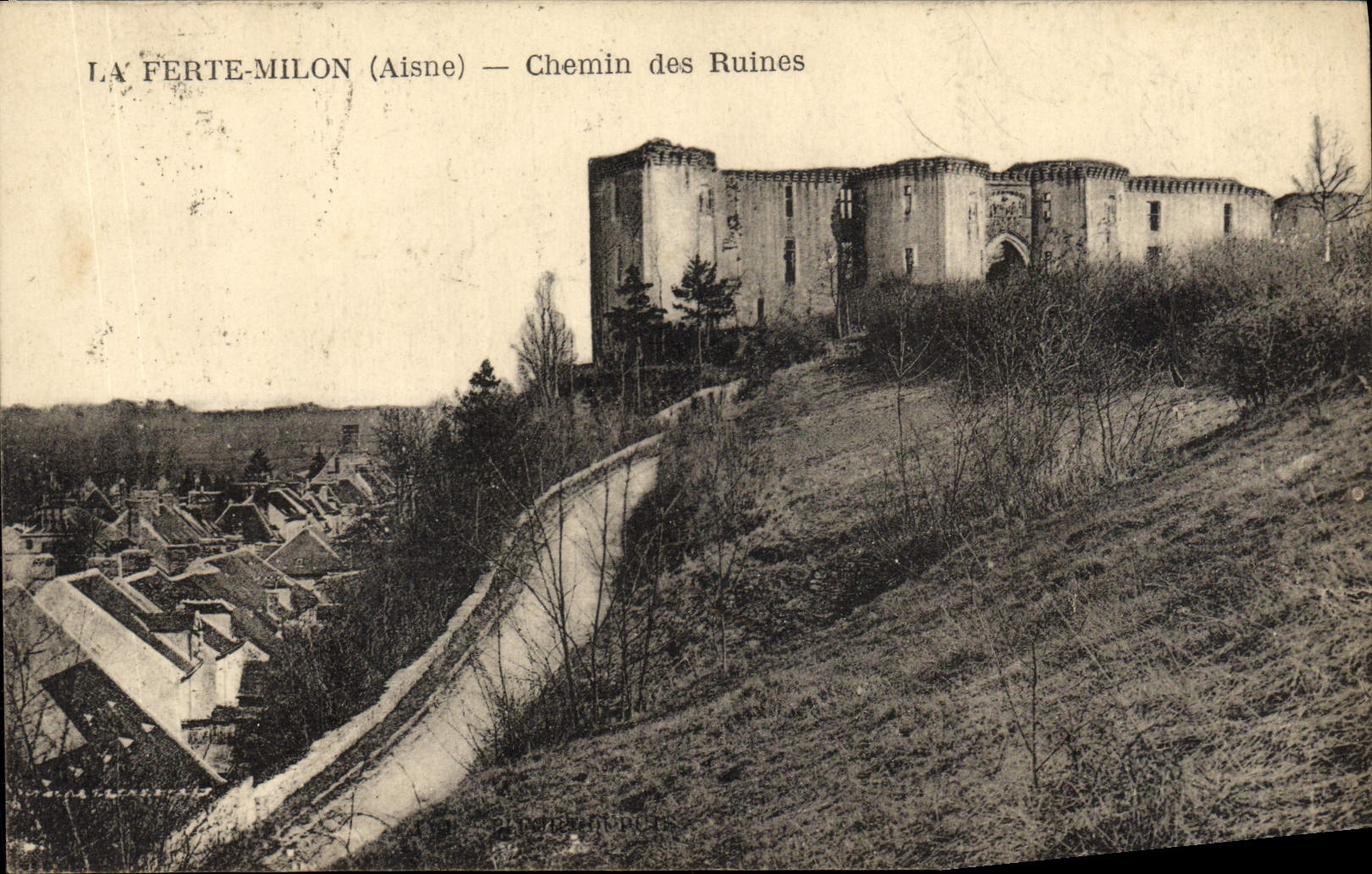 La Ferté-Milon (Aisne) — Chemin des Ruines — Ruines d'un château