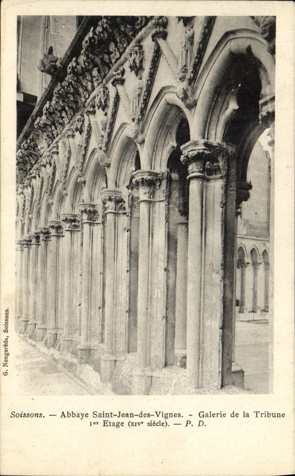 Soissons — Abbaye Saint-Jean-des-Vignes — Galerie de la Tribune, 1er étage (xive siècle) — G. Nougarède, Soissons
