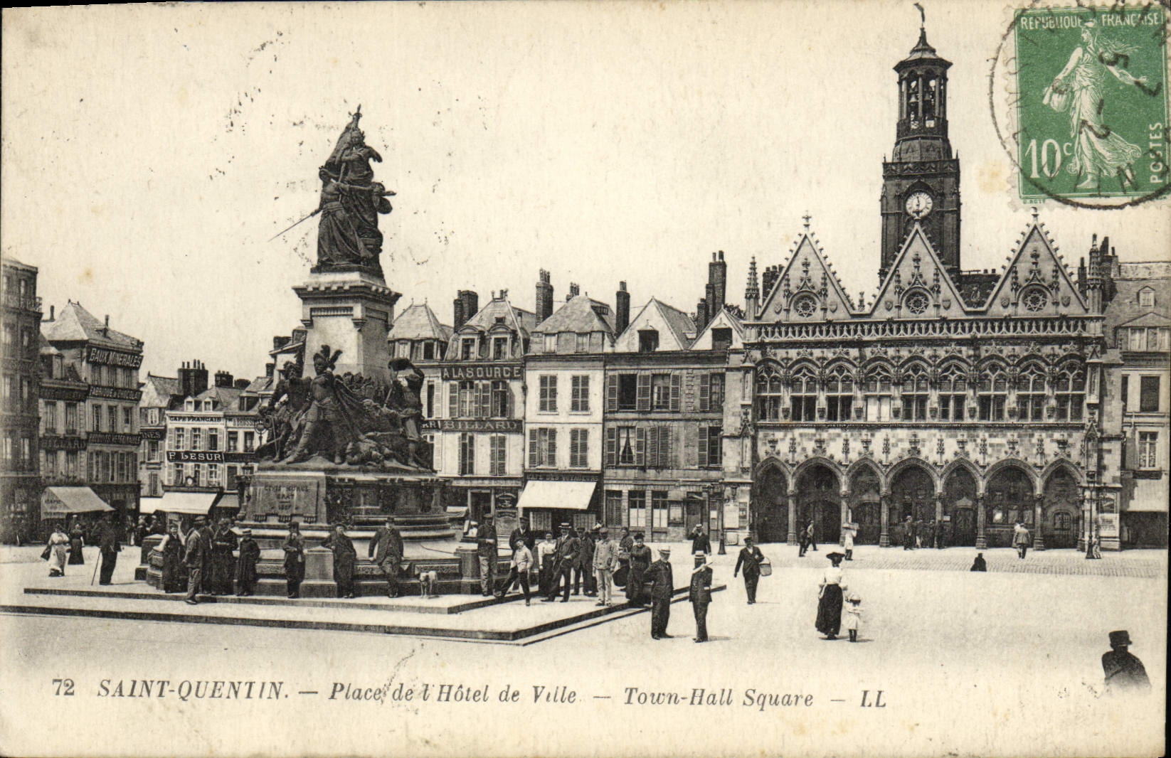 CPA Saint Quentin Place de l'Hotel de Ville 