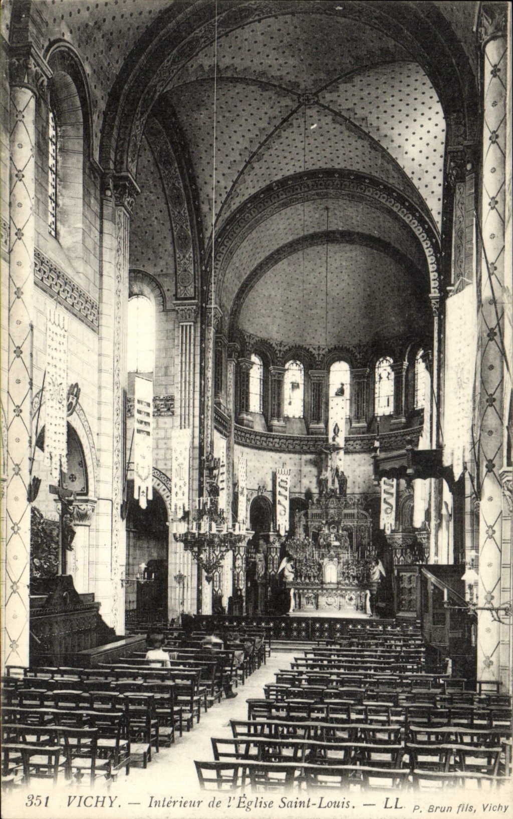 CPA Vichy Interieur de l'Eglise Saint Louis 