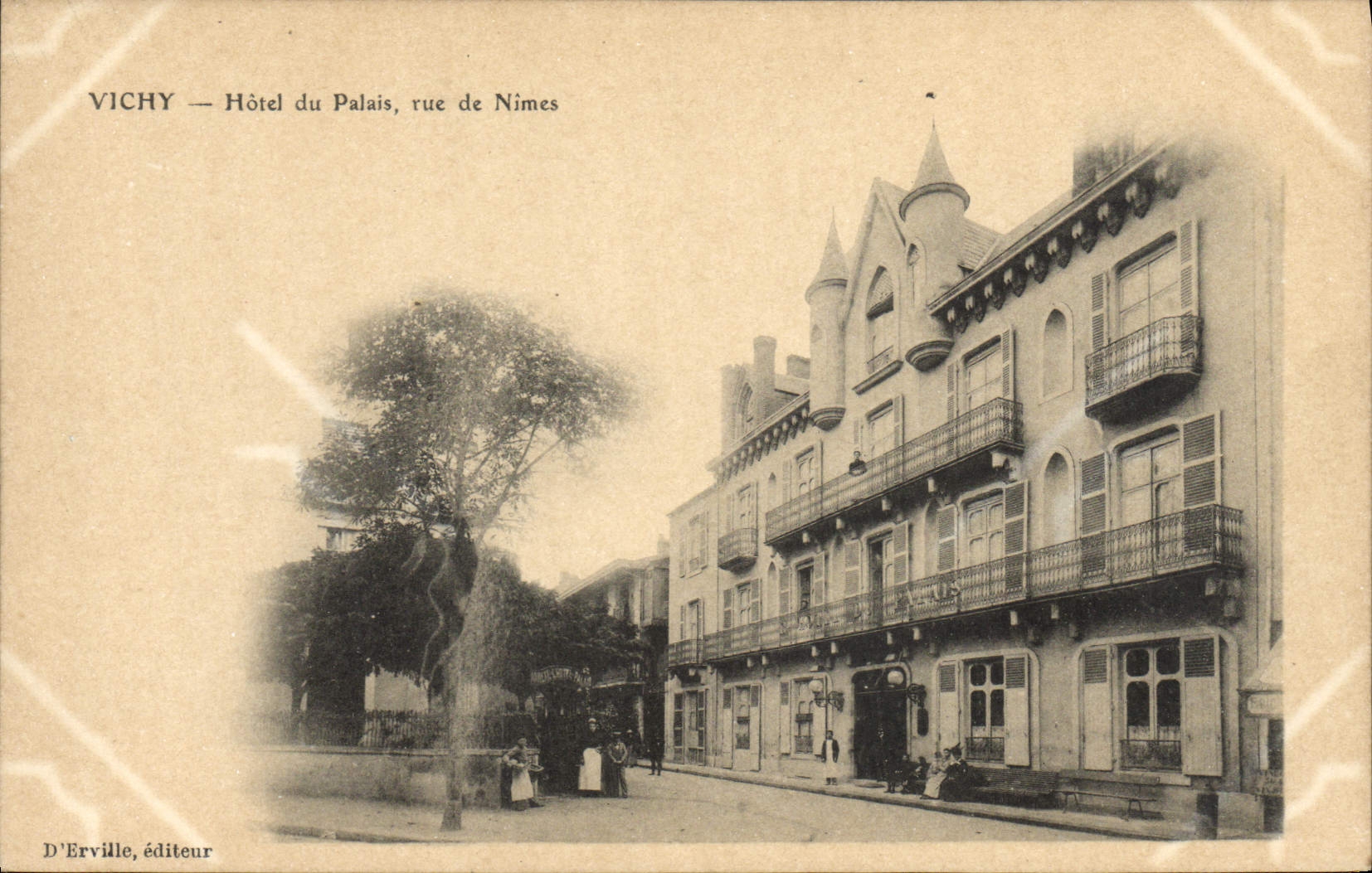 CPA Vichy Hotel du Palais rue de Nimes 