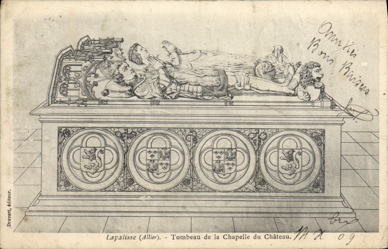 CPA Lapalisse Tombeau de la Chapelle du Chateau Lion