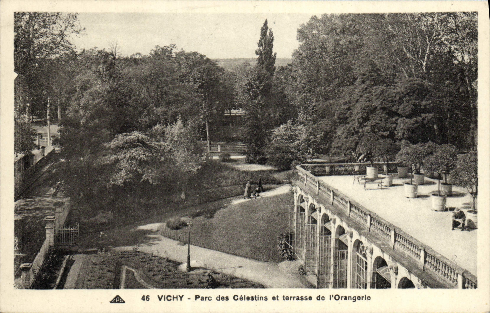 CPA Vichy Parc des Celestins et terrasse de l'Orangerie 