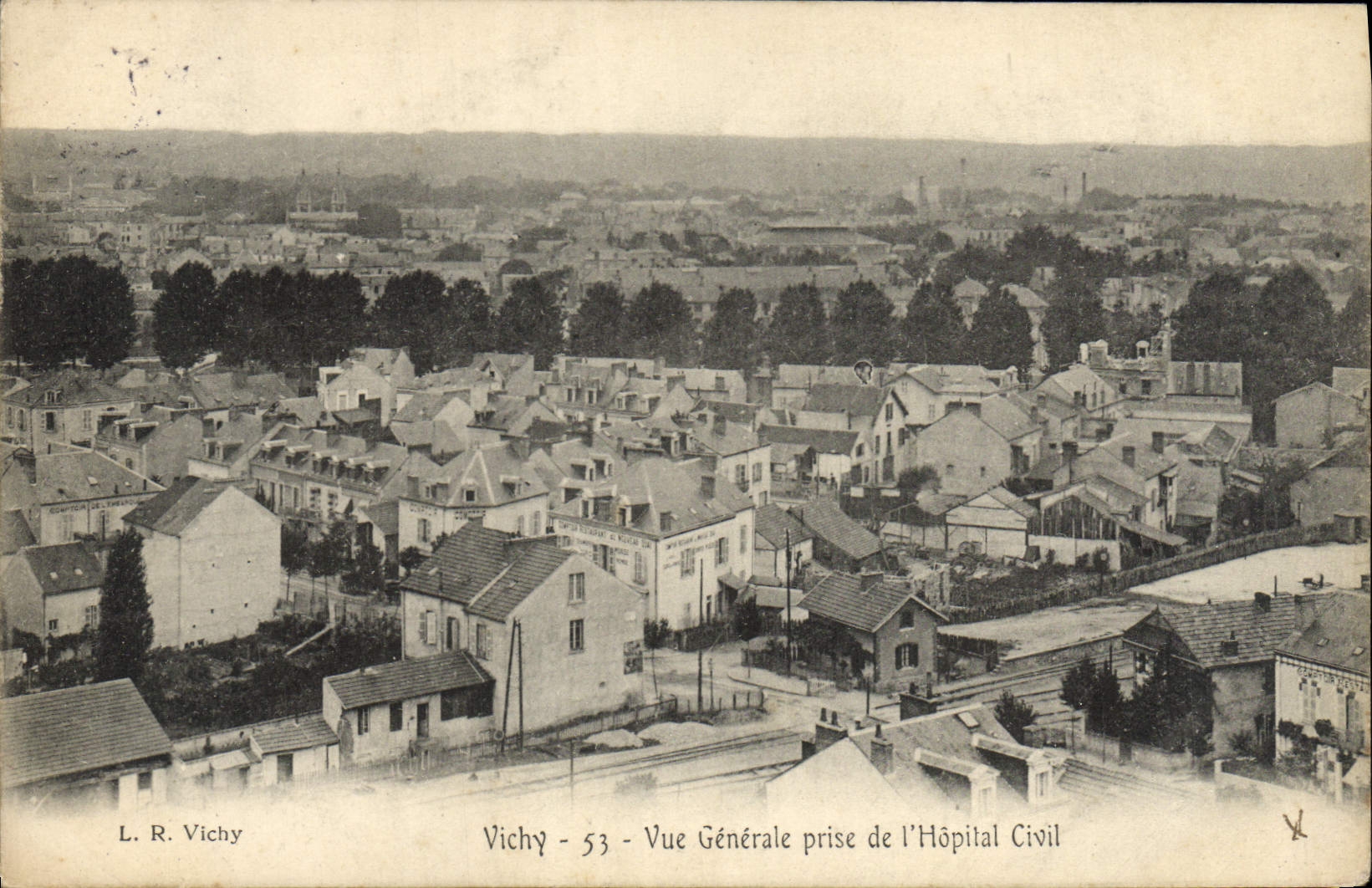 CPA Vichy Vue Generale de l'Hopital Civil