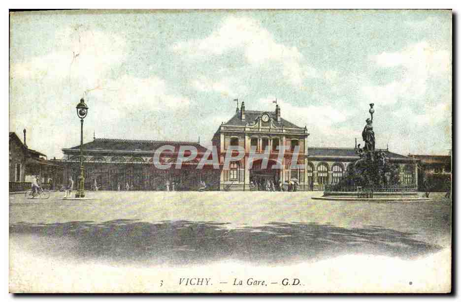 CPA Vichy La Gare 