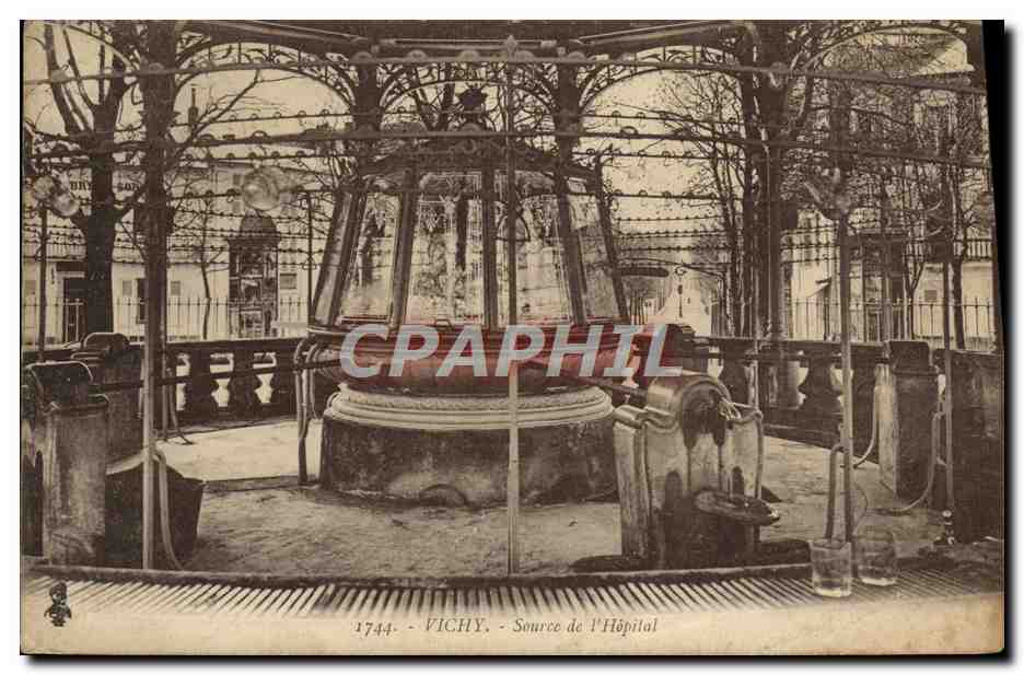 CPA Vichy Source de l'Hopital 