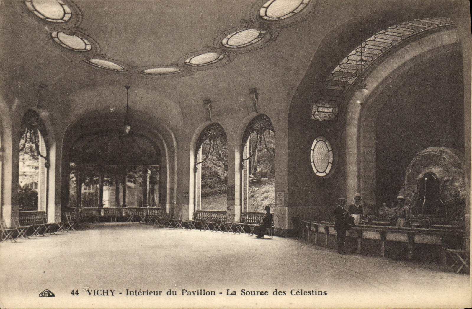 Vichy - Intérieur du Pavillon - La Source des Célestins