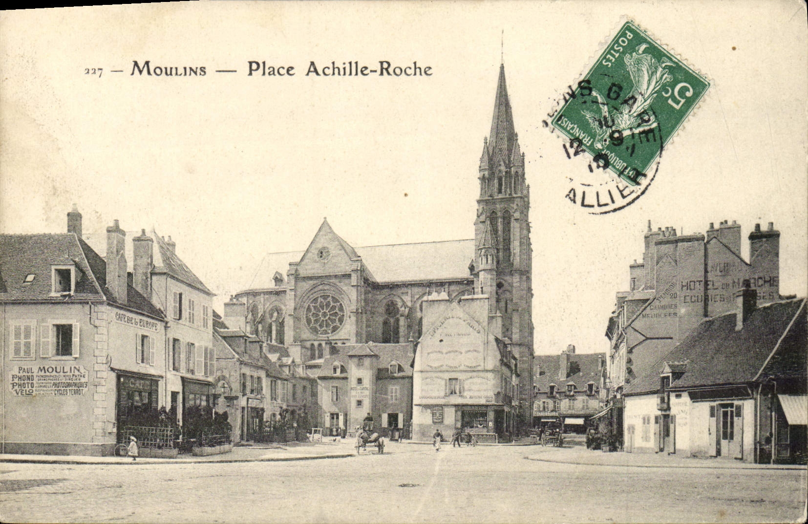 Moulin — Place Achille-Roche — Éditeur inconnu, n° 227