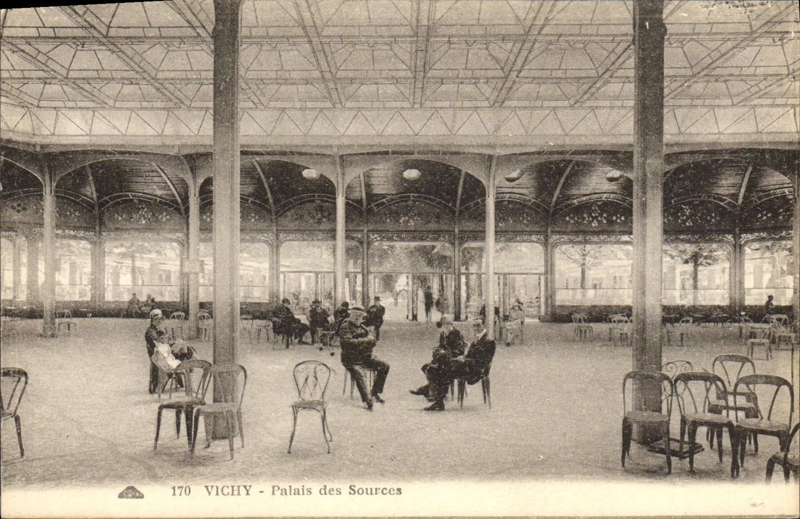 CPA Vichy Palais Des Sources