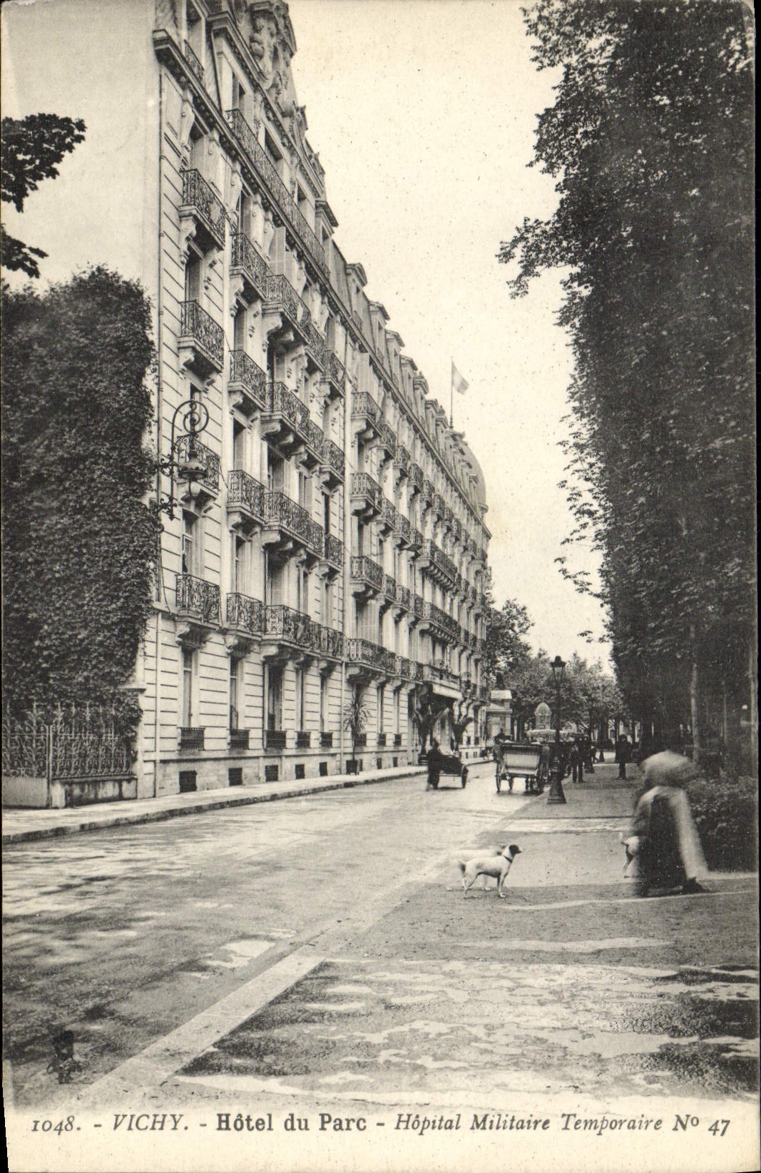 CPA Vichy Hotel du parc hopital militaire temporaire Militaria 
