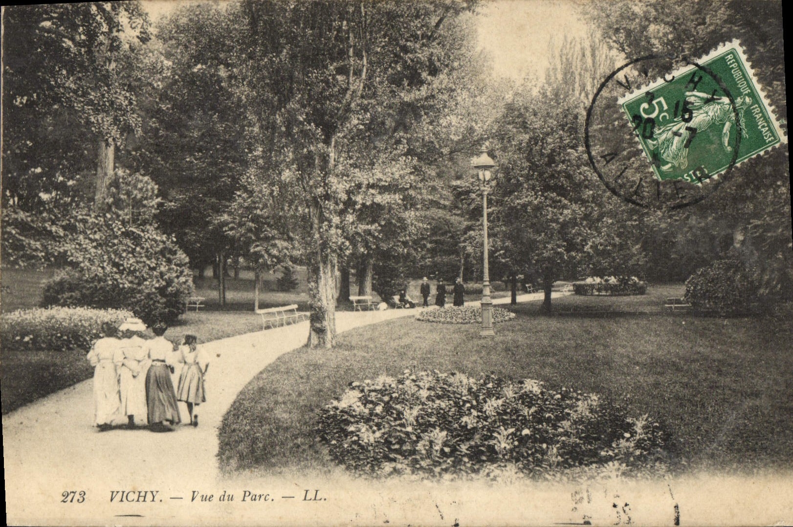 Vichy — Ansicht des Parks — LL. — n° 273