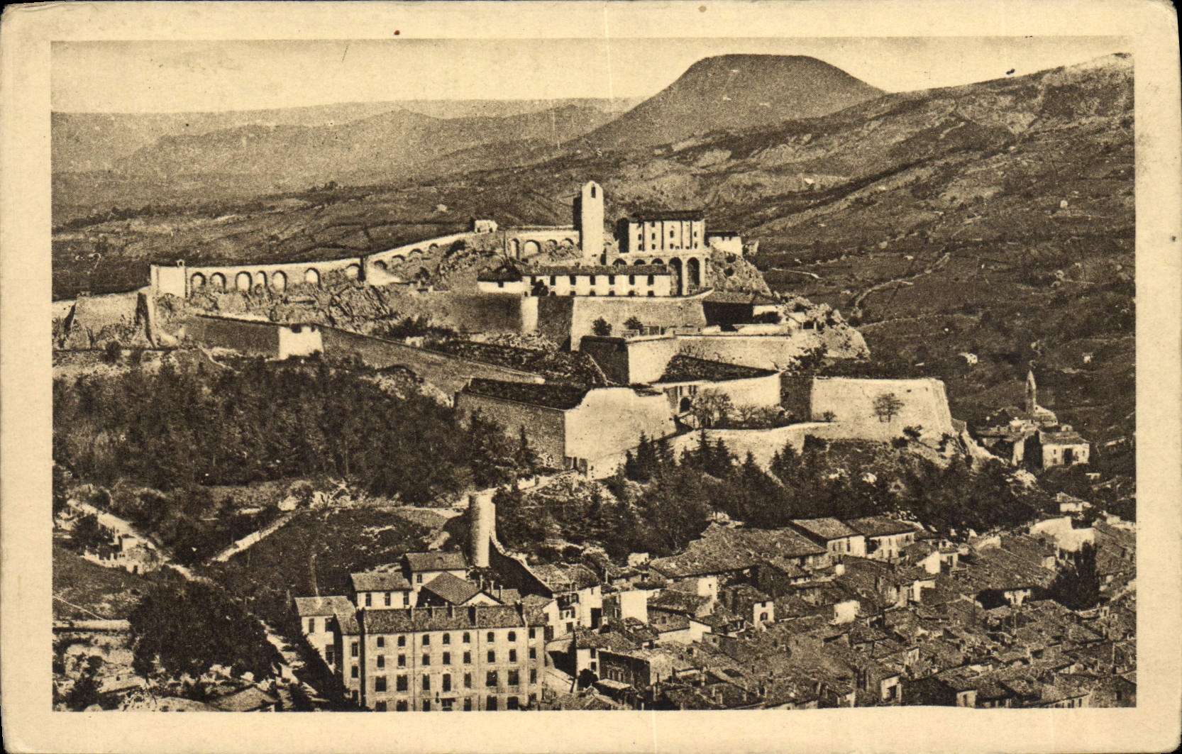 CPA Les Alpes Pittoresques Sisteron Le Fort