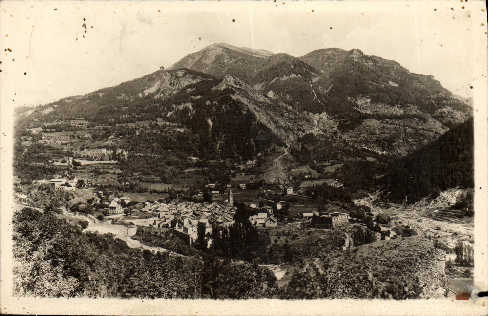 CPA Colmars Les Alpes Sur La Route des grandes alpes