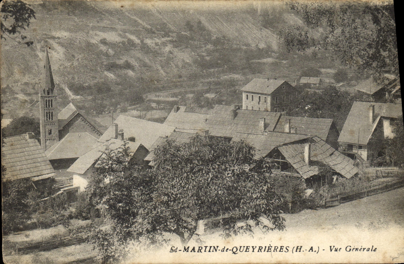 CPA St Martin De Queyrieres Vue Generale