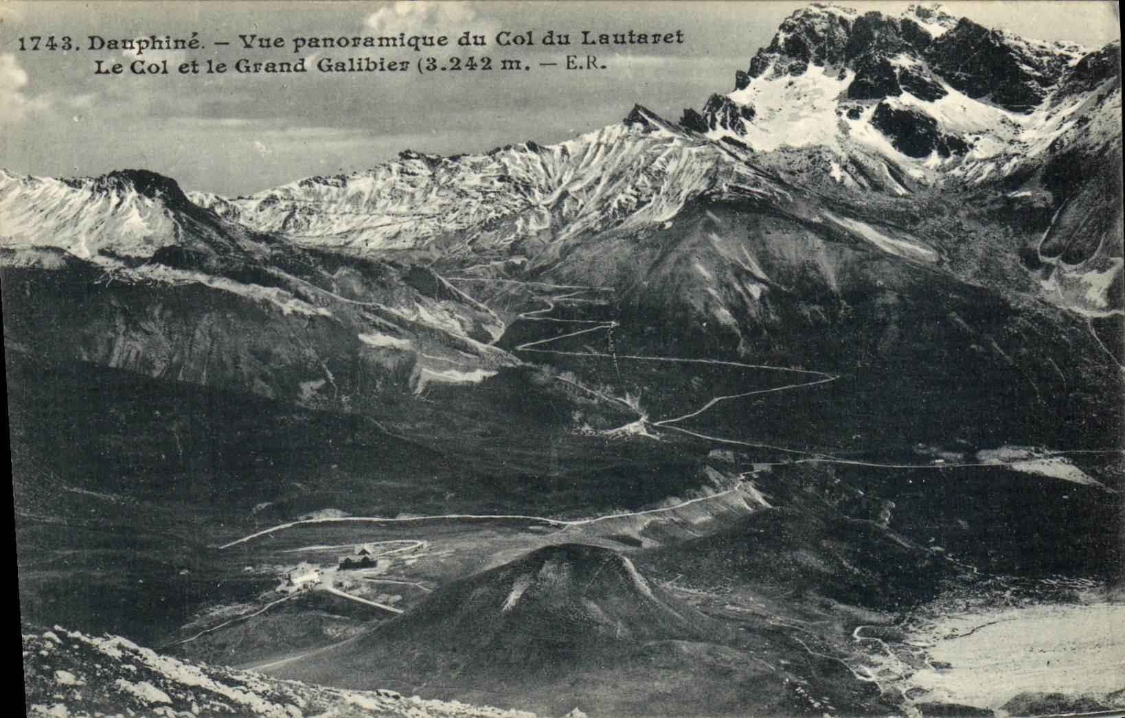 Vue panoramique du Col du Lautaret et le Grand Galibier (3.242 m) — E.R.