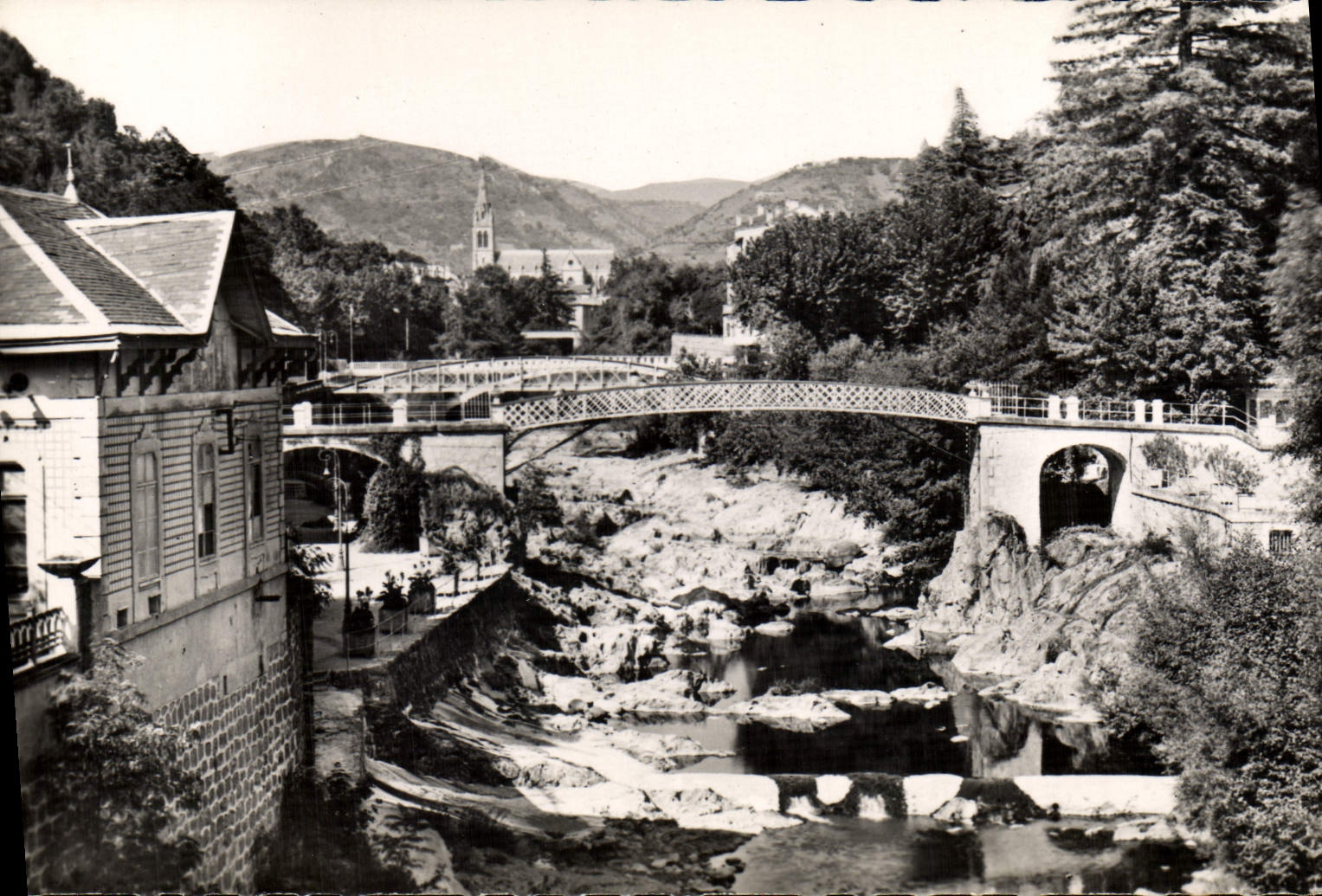 Les Ponts sur la Volane — Vals-les-Bains — E.C. Paris