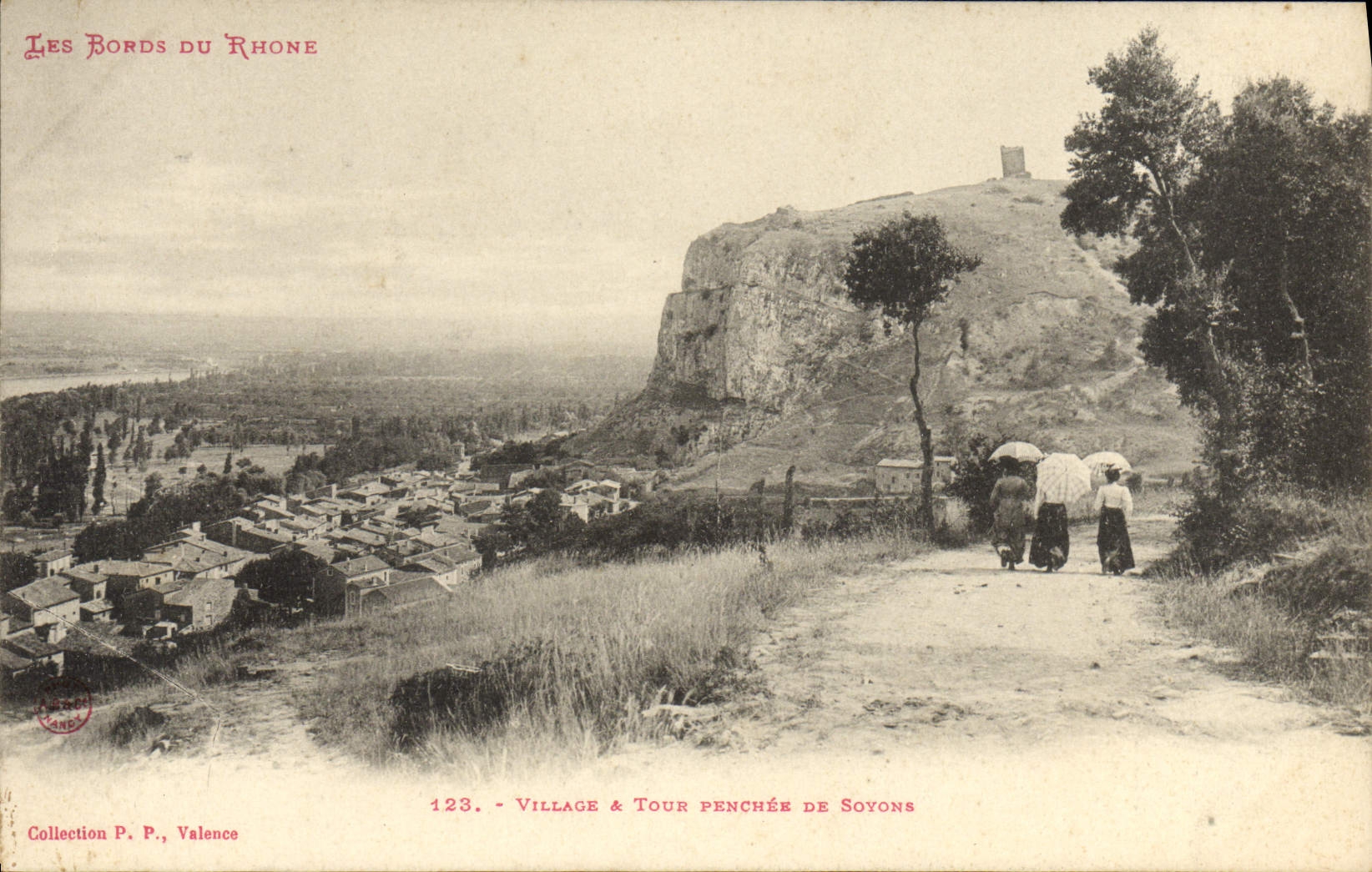 CPA Les Bords Du Rhone Village Tour penchee De Soyons