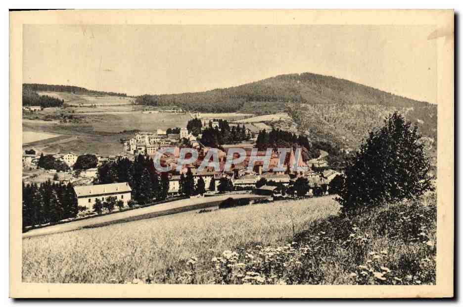La Louvesc (Ardèche) — Vue générale et Calvaire du Mont Chair — Phot. Combéacon