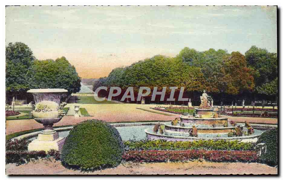 CPA Versailles Le Bassin De Latone et le tapis vert