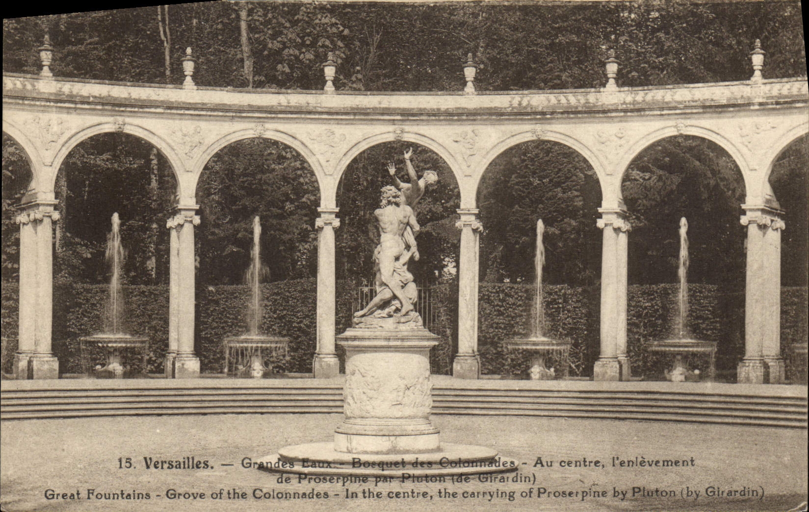 CPA Versailles Grandes Eaux Bosquet des colonnades Enlevement de Proserpine