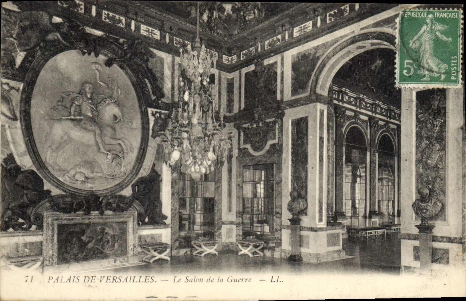 CPA Palais De Versailles Le Salon De La Guerre