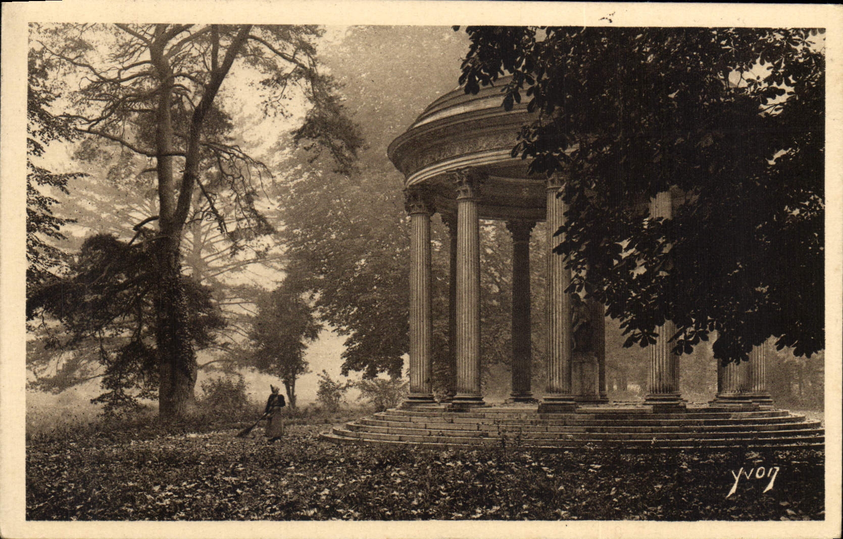 CPA Splendeurs Et Charmes De Versailles Petit Trianon