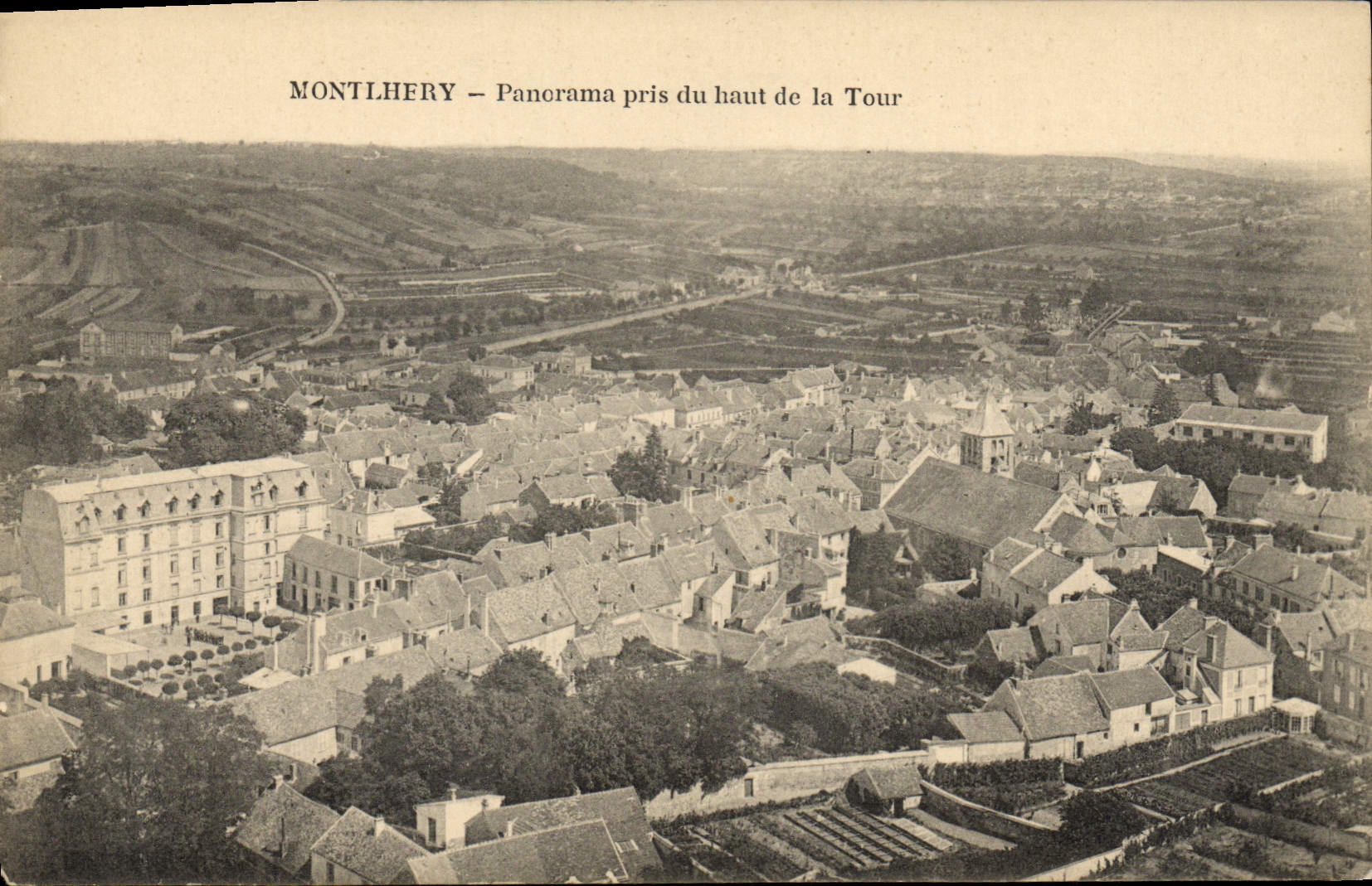CPA Montlhery Panorama Pris du Haut de la Tour