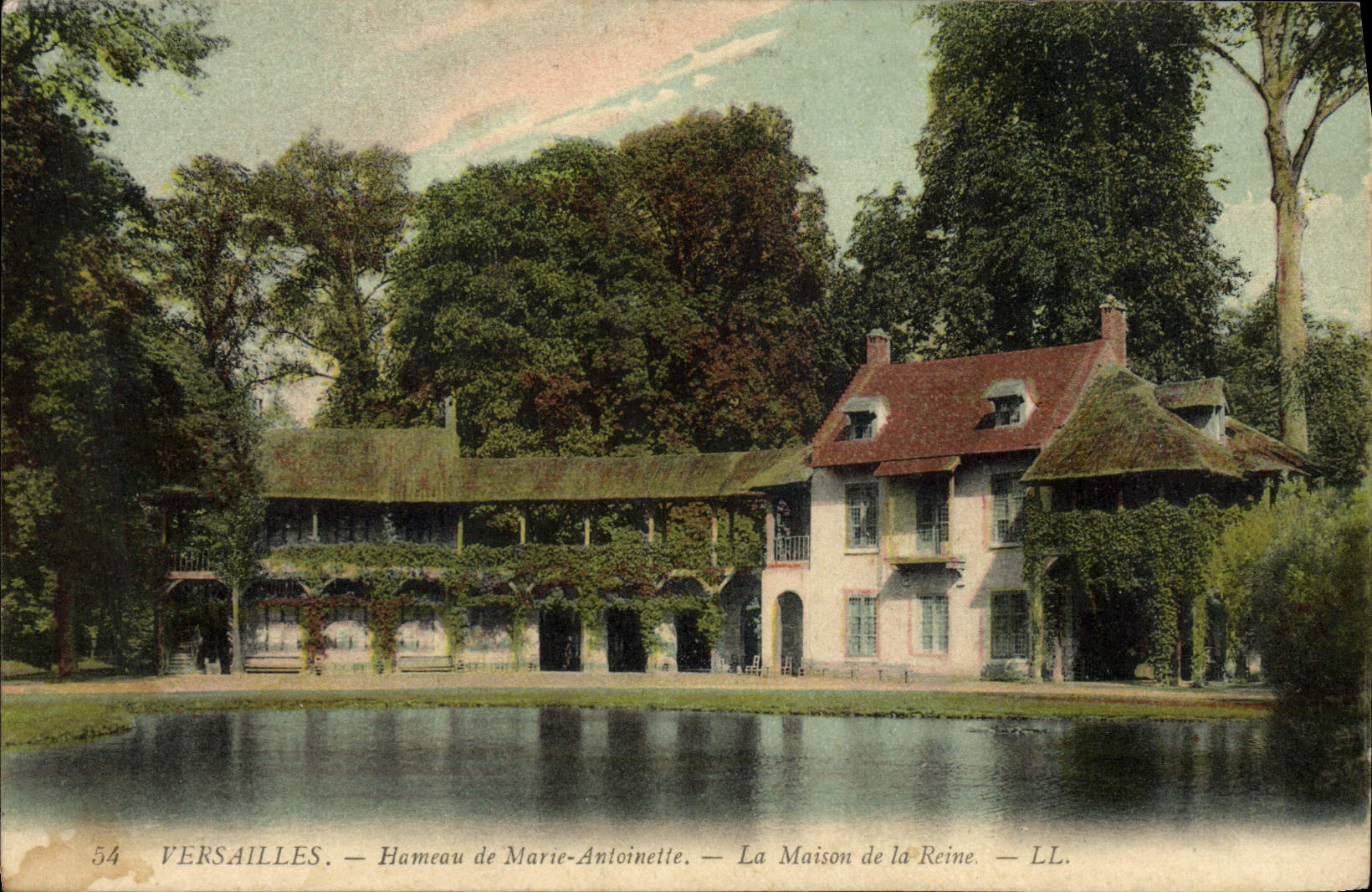 CPA Versailles Hameau de Marie Antoinette La maison de la reine 