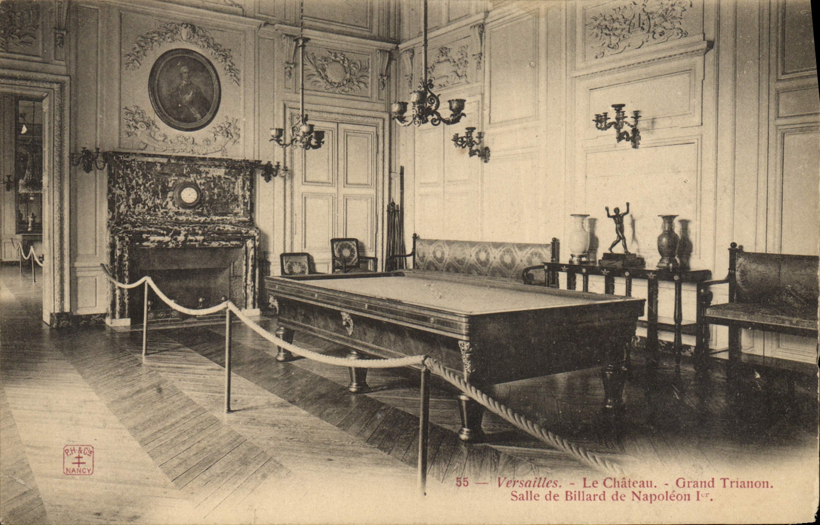 CPA Versailles Le Chateau Grand Trianon salle de billard de Napoleon 1er