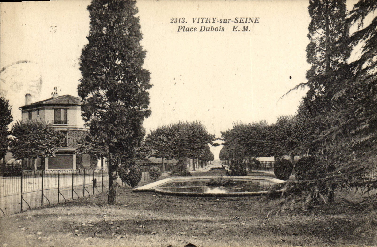 CPA Vitry Sur Seine Place Dubois