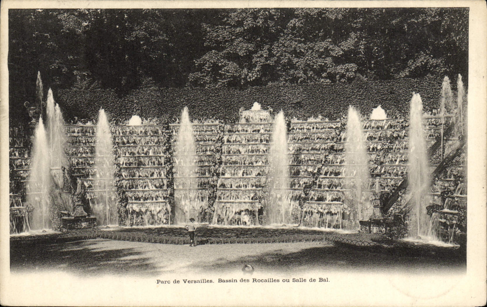 Parc de Versailles — Bassin des Rocailles ou Salle de Bal — éditeur inconnu, n° de série non visible